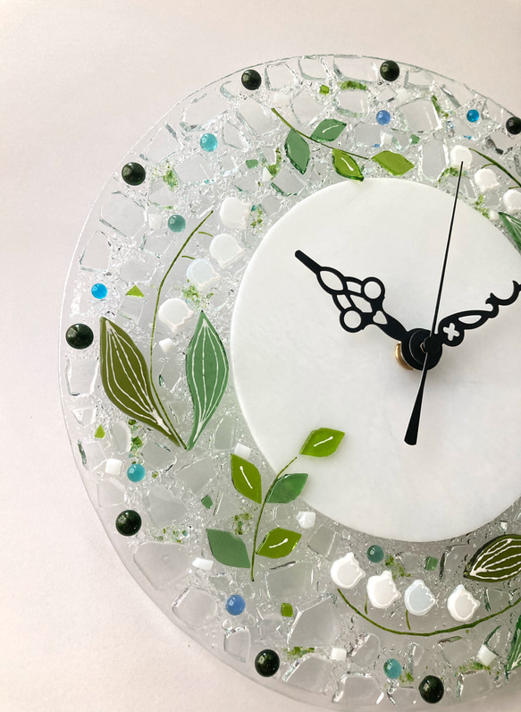 結婚お祝い・引っ越しお祝いにも♪【オーダー制作】ガラスの壁掛け時計（スズラン）電波時計に変更可 K1589562614(12100円)