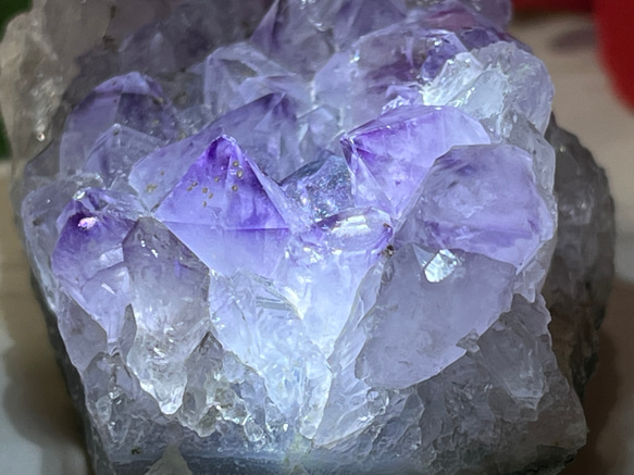 レインボー✨　ラベンダー　アメジスト　クラスター　原石　紫水晶 7枚目の画像
