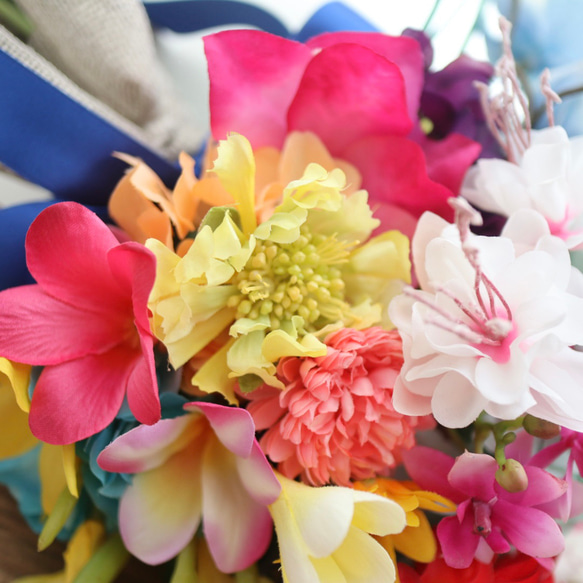 ウェディングブーケ　カラフル　プルメリア　ラン　ハワイ　沖縄　結婚式　ブライダル　リゾート婚　海外ウェディング　海外挙式 15枚目の画像