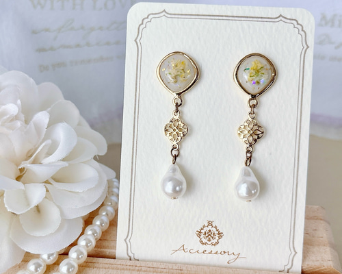 レジン ドライフラワー 透かしフラワーチャーム ピアス イヤリング