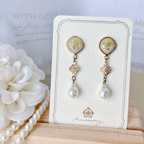 レジン ドライフラワー 透かしフラワーチャーム ピアス イヤリング