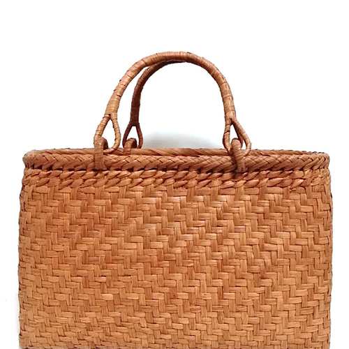 振袖吾妻徳穂黒藤橘落款金駒刺繍