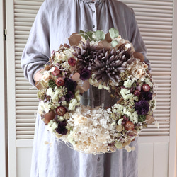 (40cm)   布花のダリアとドライフラワーのアジサイとラナンキュラスのボリュームリース/開店祝い/母の日/店舗装飾 6枚目の画像