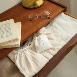 サシェ　カモミール　ハーブ　ドライフラワー　リネン　巾着　ギフト　プチギフト　クローゼット　匂い袋　母の日 4枚目の画像