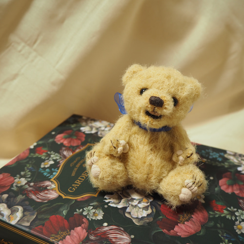 頭に乗せちゃうテディベア アーティストベア 海外作家様 ハンドメイド 熊