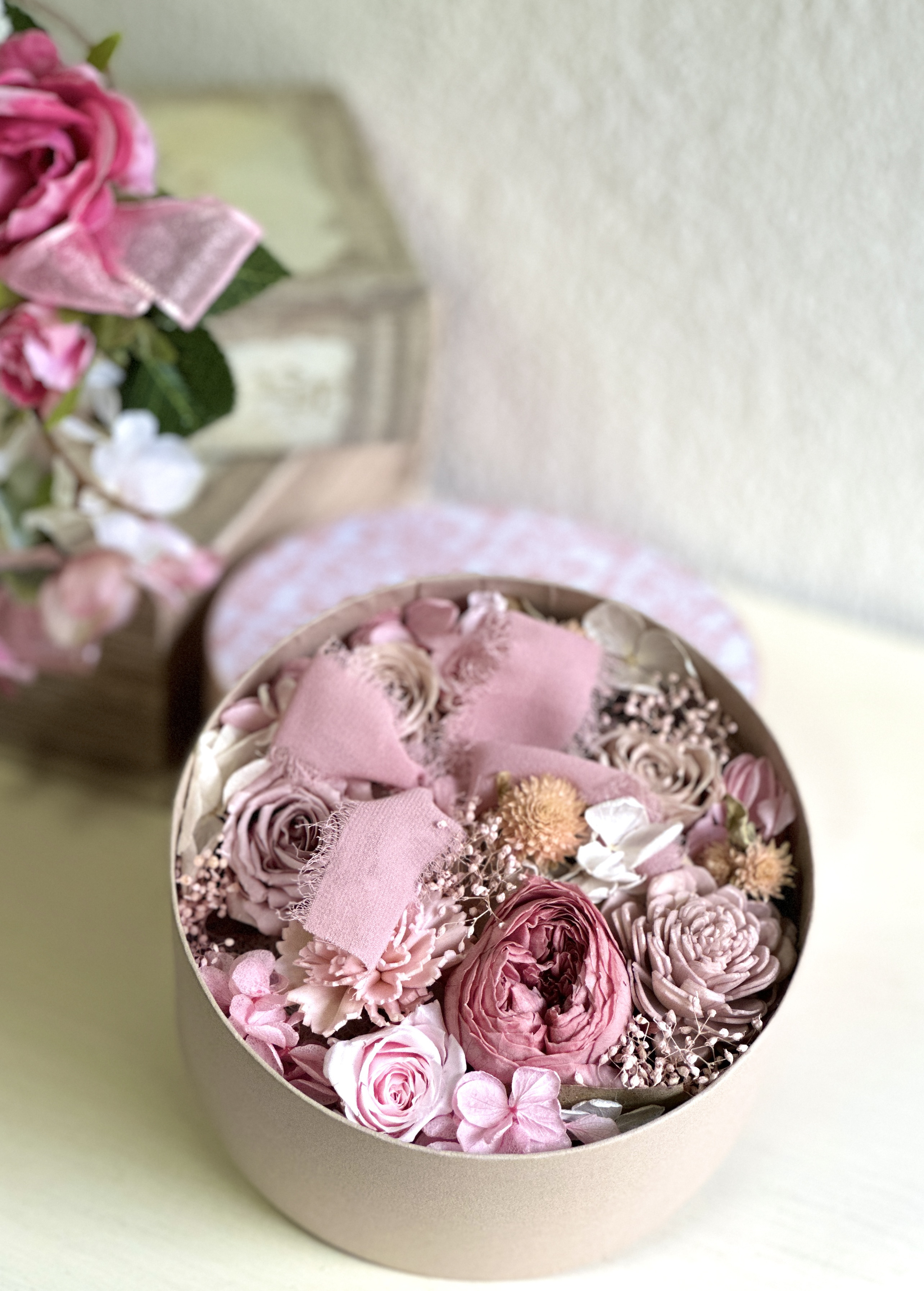 くすみピンクのプリザーブドフラワーボックス・サークル