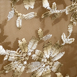ミニセミシースルーなポーチ　小花ぼかし刺繍糸のハードメッシュ　茶色　小　505 4枚目の画像