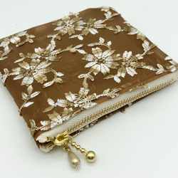 ミニセミシースルーなポーチ　小花ぼかし刺繍糸のハードメッシュ　茶色　小　505 8枚目の画像