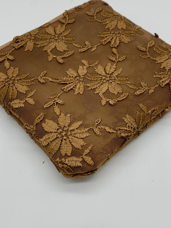 ミニ　セミシースルーなポーチ　小花刺繍糸のハードメッシュ　茶色　小　506 12枚目の画像