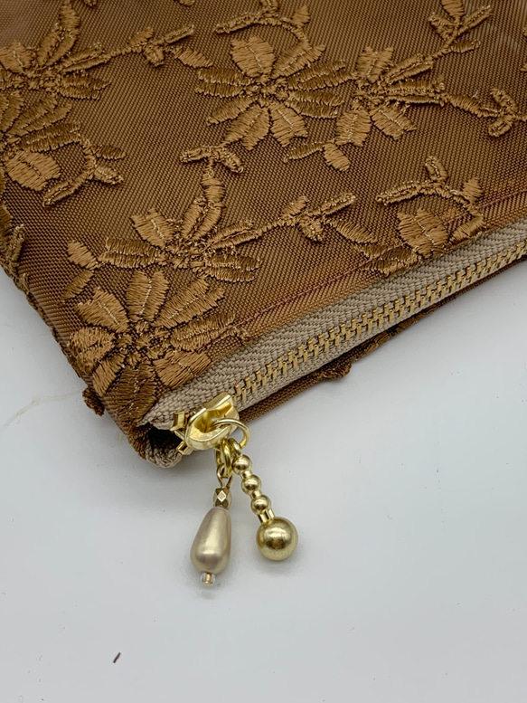 ミニ　セミシースルーなポーチ　小花刺繍糸のハードメッシュ　茶色　小　506 11枚目の画像