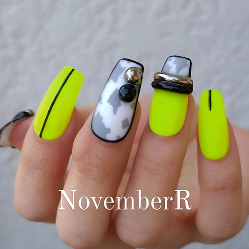 LA726☆アニマル柄×ネオンカラーのマットネイル ネイルチップ（つけ爪