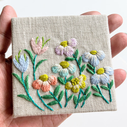 ことりと草花の刺繍パネル【Botanical】 7枚目の画像