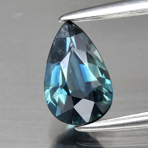 非加熱無処理の綺麗なブルーラインの輝き☆ VS 天然 サファイア 0.85ct ルース 7.6x4.8mm ペアシェイプ 1枚目の画像