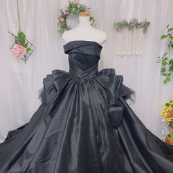 高級なカラードレス　ブラックドレス　ウェディングドレス  サイズオーダー　前取り　二次会 1枚目の画像