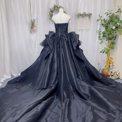 高級なカラードレス　ブラックドレス　ウェディングドレス  サイズオーダー　前取り　二次会 6枚目の画像