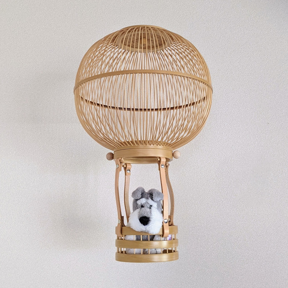 竹細工 気球 オブジェ バルーン おしゃれインテリア 置き物 つるし飾り モビール 子供部屋 レザー まん丸 空の旅 2枚目の画像