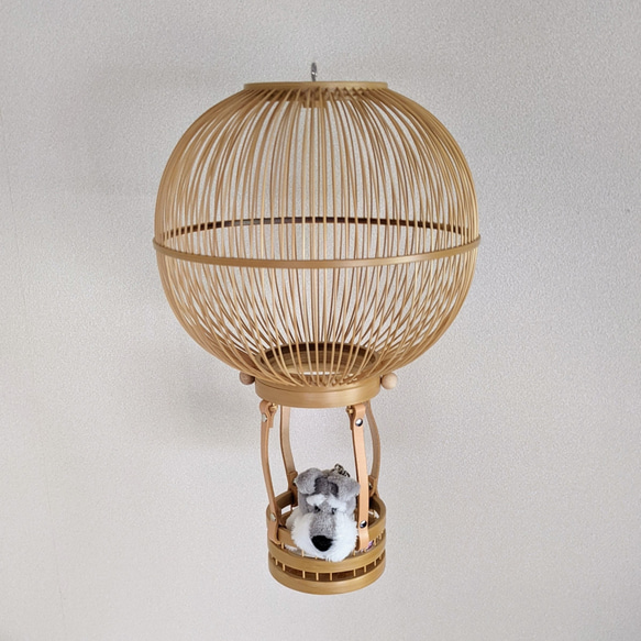 竹細工 気球 オブジェ バルーン おしゃれインテリア 置き物 つるし飾り モビール 子供部屋 レザー まん丸 空の旅 5枚目の画像