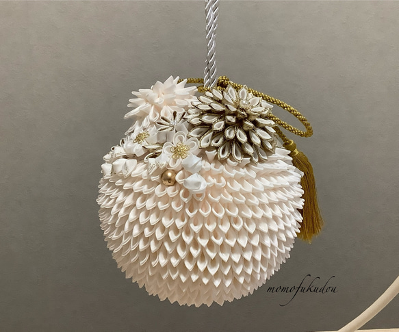 つまみ細工ボールブーケ 