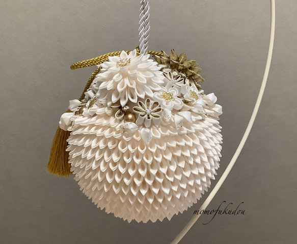 つまみ細工ボールブーケ 