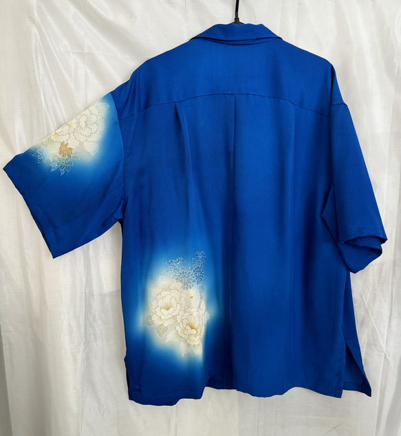 Kimonoのアロハシャツ　サイズ　正絹訪問着からのリメイク 3枚目の画像