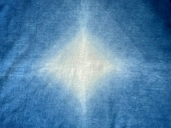 『星』 グラデーション Tシャツ 半袖 藍染 【受注制作】 4枚目の画像