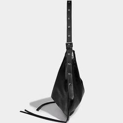 本革ショルダーバッグ   簡素なスタイルのカバン  高級感 大容量わきの下包み  通勤ハンドバッグ　革 斜めがけ　牛革 6枚目の画像