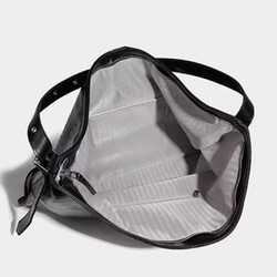 本革ショルダーバッグ   簡素なスタイルのカバン  高級感 大容量わきの下包み  通勤ハンドバッグ　革 斜めがけ　牛革 8枚目の画像