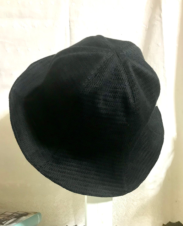 【チューリップハット】お散歩やレジャー、普段のお買い物にも活躍する折り畳める帽子　ブラック 6枚目の画像