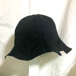 【チューリップハット】お散歩やレジャー、普段のお買い物にも活躍する折り畳める帽子　ブラック 4枚目の画像