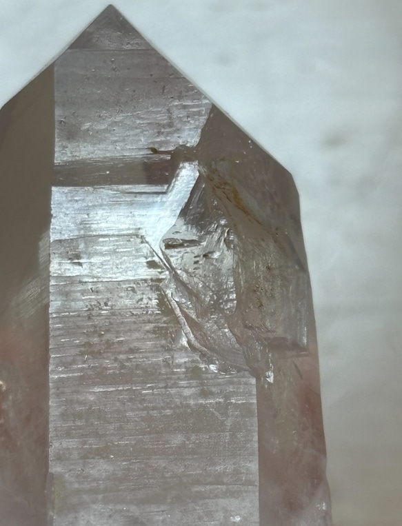 緑簾石（エピドート）with水晶ポイント☆55.5mm☆瀧川神社にて浄化☆ 20枚目の画像