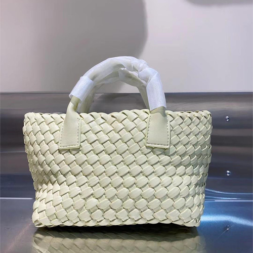 イントレチャートスタイルの】フレンチヴィンテージ編み込み