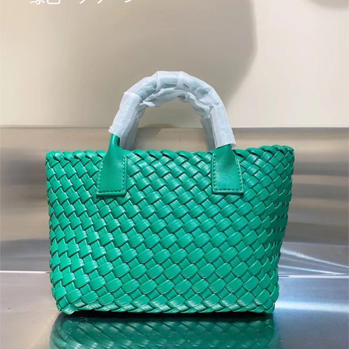 イントレチャートスタイルの】フレンチヴィンテージ編み込み