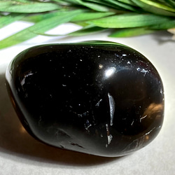 カンゴーム✨　レインボー　黒水晶　ケアンゴーム　原石　タンブル 6枚目の画像