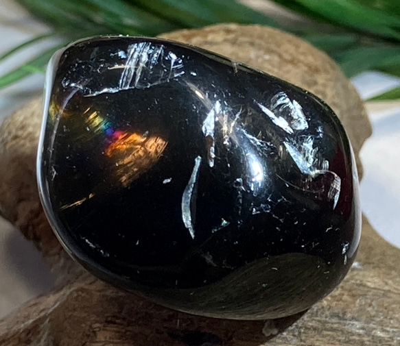 カンゴーム✨　レインボー　黒水晶　ケアンゴーム　原石　タンブル 1枚目の画像