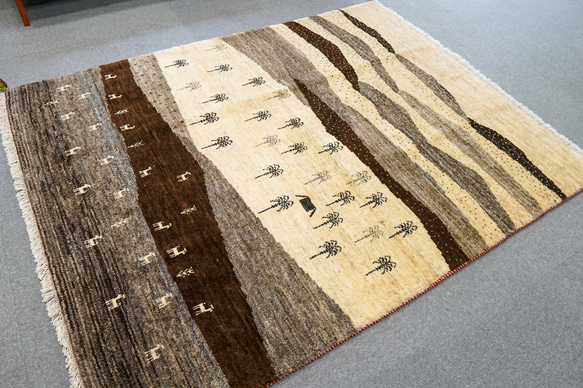 200×159cm【手織りペルシャギャッベ】アマレ族 ギャベ ペルシャ絨毯 2枚目の画像