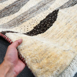 200×159cm【手織りペルシャギャッベ】アマレ族 ギャベ ペルシャ絨毯 4枚目の画像