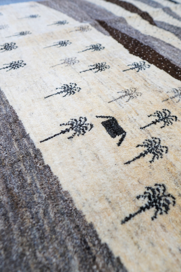 200×159cm【手織りペルシャギャッベ】アマレ族 ギャベ ペルシャ絨毯 8枚目の画像