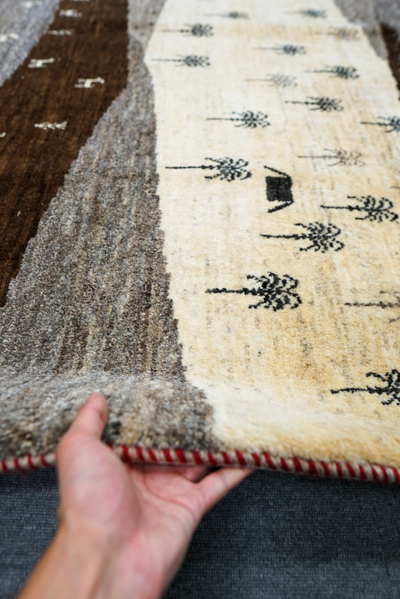 200×159cm【手織りペルシャギャッベ】アマレ族 ギャベ ペルシャ絨毯 6枚目の画像