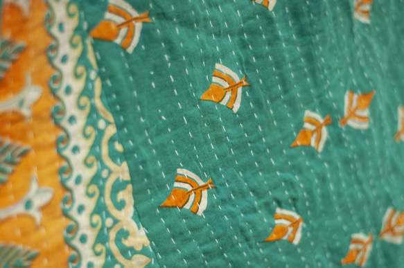 手縫いサリーパッチワークコットンスカート インド綿パッチワークスカート サリー糸刺繍スカート - トロピカルフラワー刺身刺繍 ク 15枚目の画像