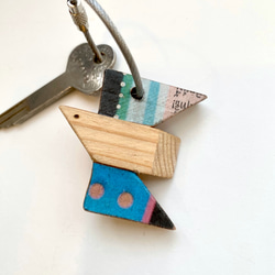 鑰匙扣/廢棄舊材料製成的鑰匙扣“coppa鑰匙扣-鳥-” 第5張的照片