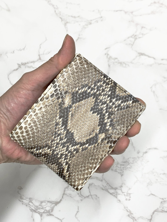 日本製　上質　パイソン　財布　ミドルウォレット　蛇革　札入れ　ダイヤモンドパイソン　エキゾチックレザー 2枚目の画像