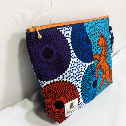 アフリカ布 青いお馬さんと波紋柄 大きなポーチ(大) ポーチ しまうま  