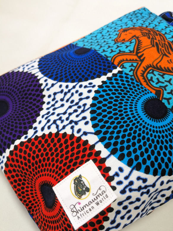 アフリカ布 青いお馬さんと波紋柄　大きなポーチ(大) 3枚目の画像