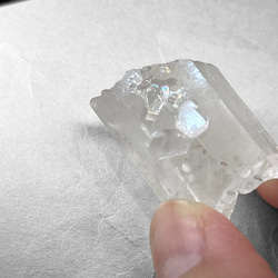 Thomas Gonzaga crystal/トマスゴンサガ産水晶原石 32：貫入水晶 ( レインボーあり ) 12枚目の画像