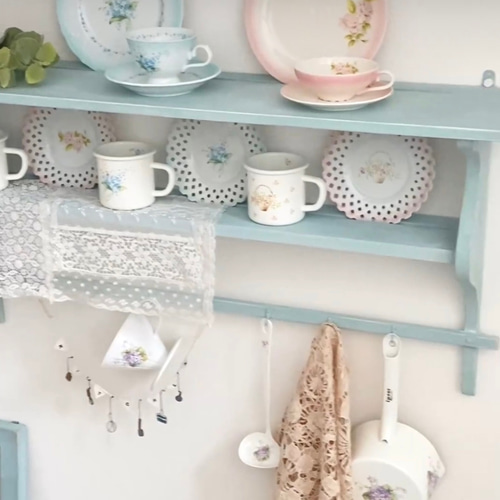 ウォールシェルフ ティーカップ飾り棚 壁掛けラック カップボード ウォールシェルフ ティーカップ飾り棚 壁掛けラック カップボード