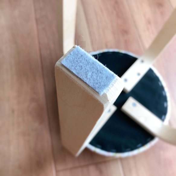 スツール　丸椅子　木製　スタッキングチェア   『　あさがおエメラルド　』 8枚目の画像