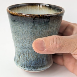 ブルーのフリーカップ　【手仕事　民藝　和　陶器】 2枚目の画像