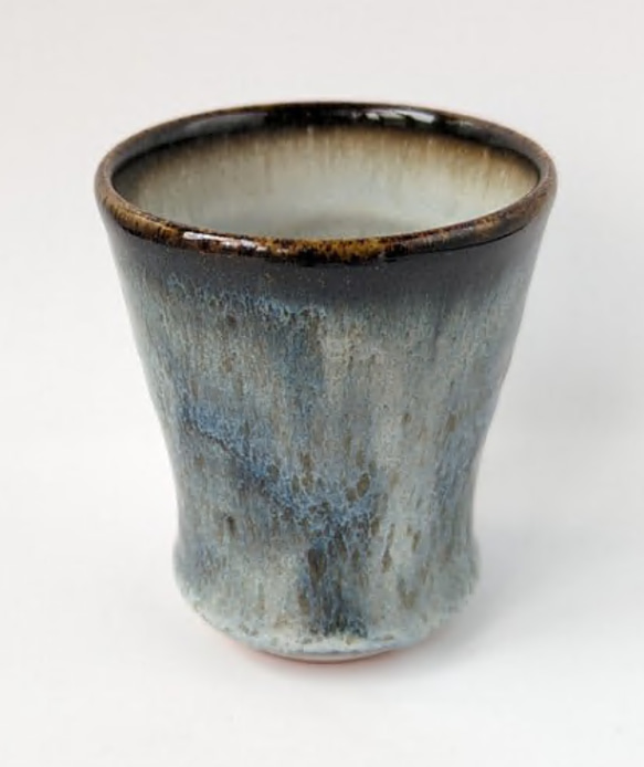 ブルーのフリーカップ　【手仕事　民藝　和　陶器】 3枚目の画像