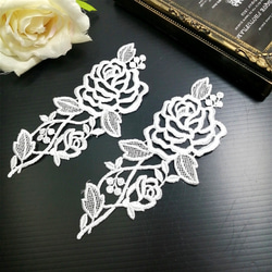 10枚  ケミカルレース 刺繍 お花モチーフ  ハンドメイド パーツ　手芸　素材 1枚目の画像