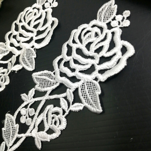 10枚  ケミカルレース 刺繍 お花モチーフ  ハンドメイド パーツ　手芸　素材 2枚目の画像